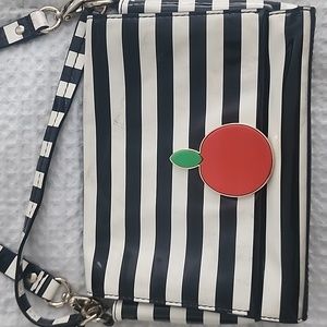 Kate Spade New York Big Apple Hand Bag